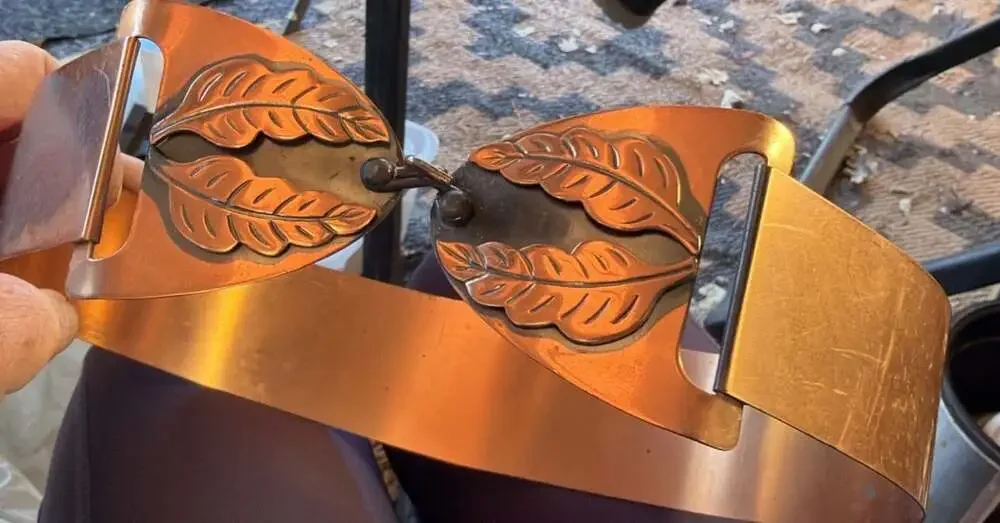 VINTAGE! 1950’s Solid Copper Leaf Adorned Belt 25”boho Whimsigoth Cinch Belt